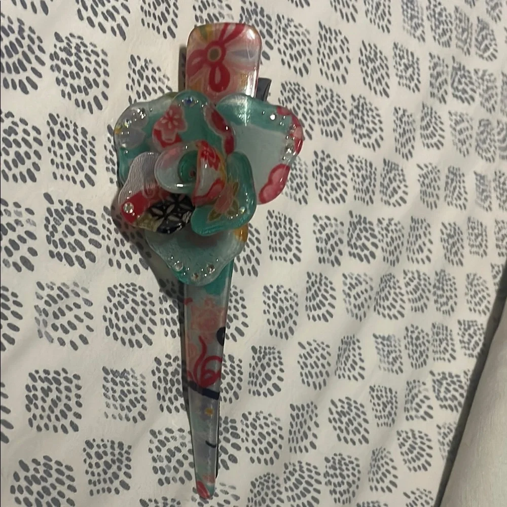 Large Japanese Hair Clip with Multicolor Design, strong and unique - Picture 1 of 4